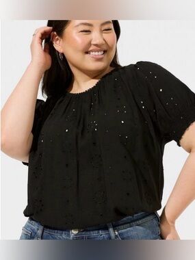 NWT Torrid Abbey Challis Eyelet Back Cutout Top Size 00 M/L